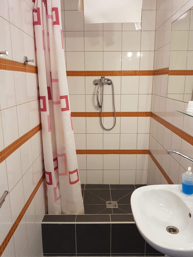 Penzion Mar Hradec Králové Exteriör bild